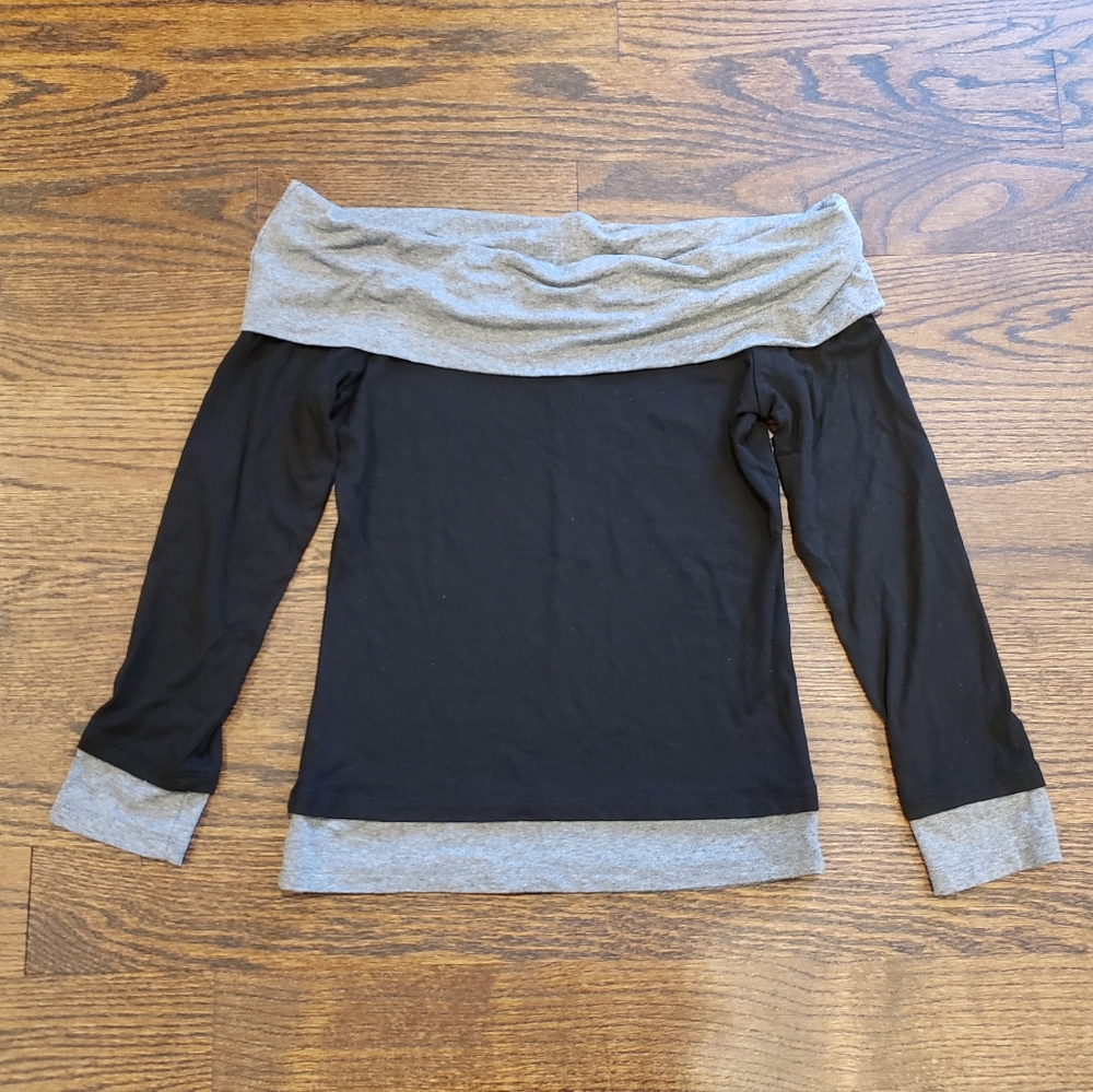 INC top off-shoulder 3/4 sleeve top size small